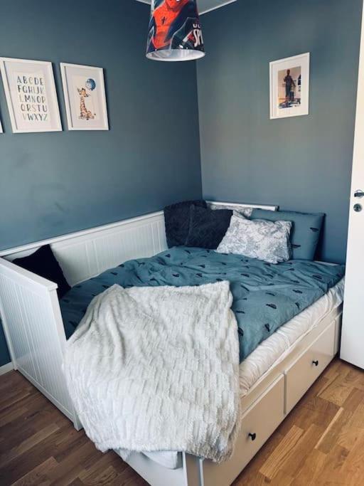 Nybyggt Radhus Med Egen Barnvaenlig Traedgard Villa