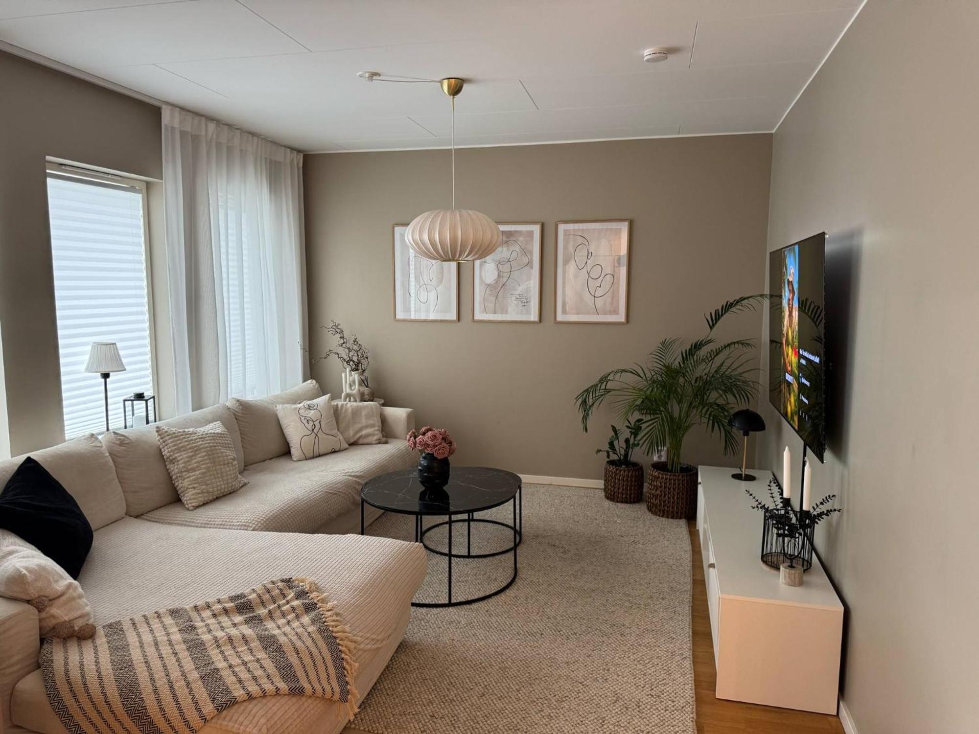 Nybyggt Radhus Med Egen Barnvaenlig Traedgard Villa